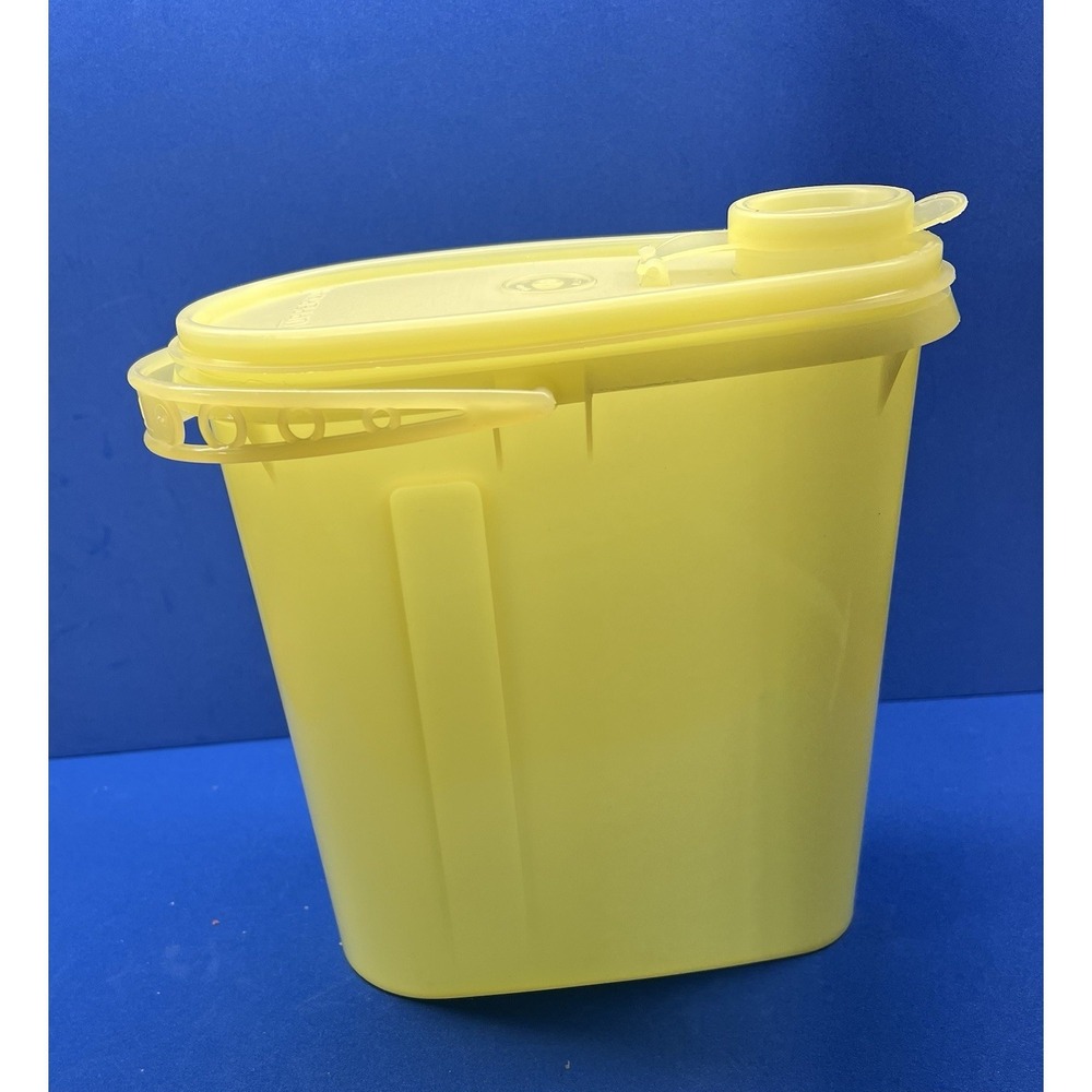Vintage Tupperware Yellow Store N Pour 32oz Pourable‎ Container Lid Pitcher